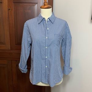 Talbots blue gingham long sleeve botton shirt S